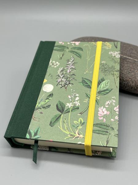 Buch Leinenrücken Seiten Gummiband Lesebändchen grün Blumen Kräuter gelb